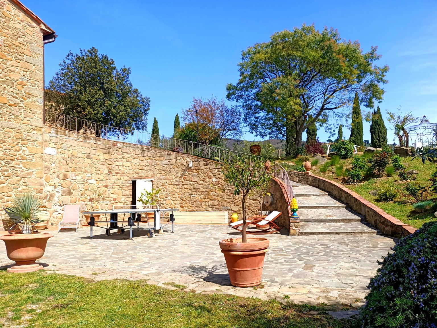 Esterno Agriturismo Le colline di Vinci